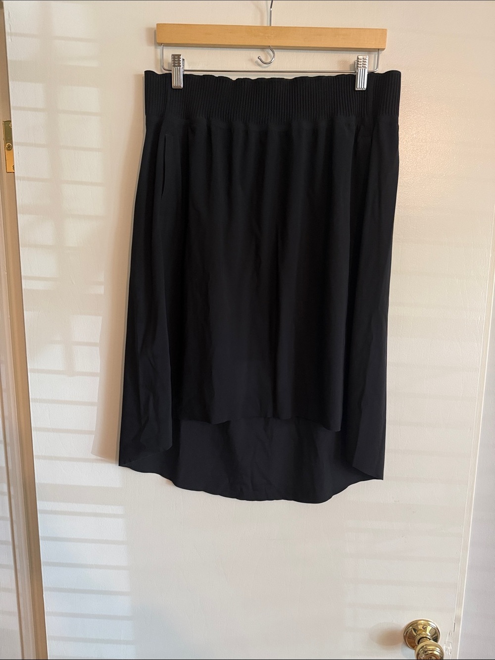 Athleta Black High-Low Skirt with Ribbed Waistband